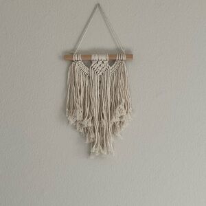 Small Cream Macrame Wall Hanging